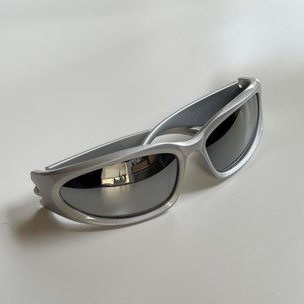 y2k style chrome silver surfer  sunglasses